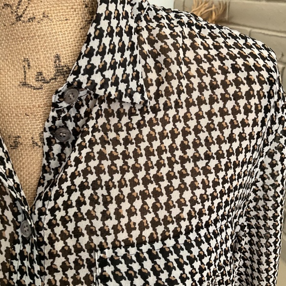 Vince Camuto Sheer Houndstooth Blouse medium button down career black neutral M - Picture 7 of 12